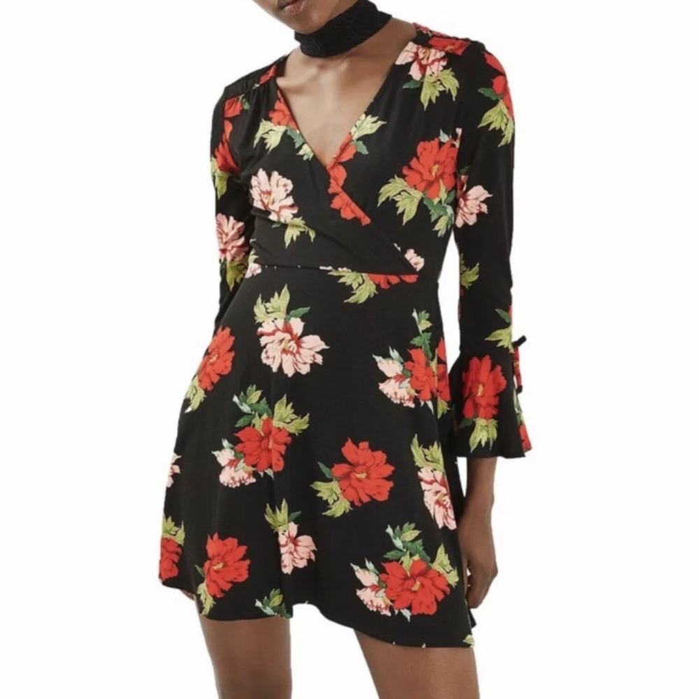NEW TOPSHOP Black Floral Mini Dress Size 4 (0-2)
